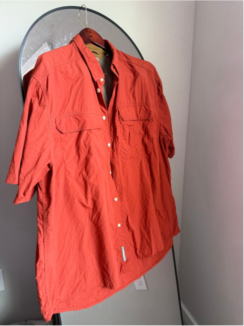 REI Men's Fishing Hiking Shirt XL Mesh Vented Orange Pockets Outdoor